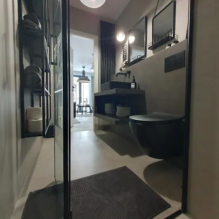 Fly_to_cracow_18 Apartment